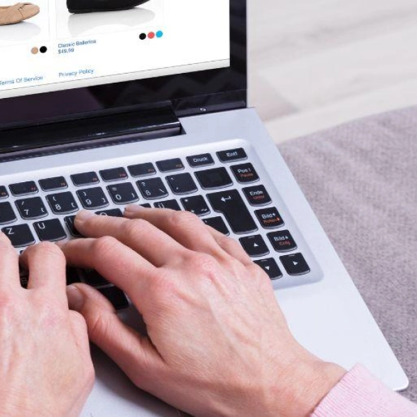 Vender online: calçados e aces